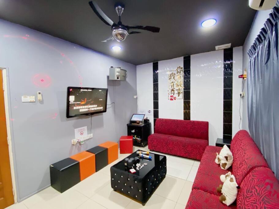 B02 Istimewa Bungalow Homestay In Pandan *