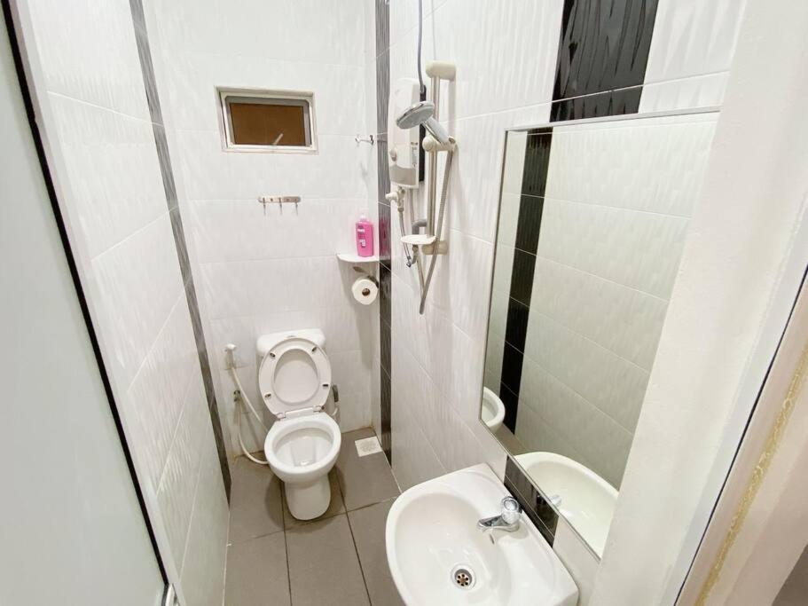 B02 Istimewa Bungalow Homestay In Pandan Holiday home
