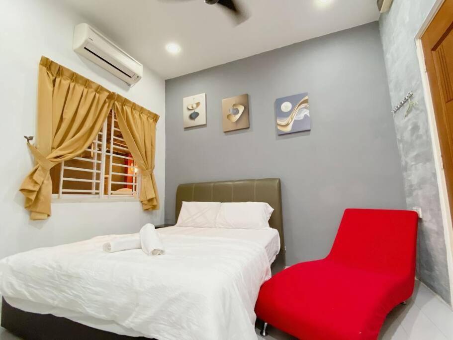 B02 Istimewa Bungalow Homestay In Pandan Johor Bahru