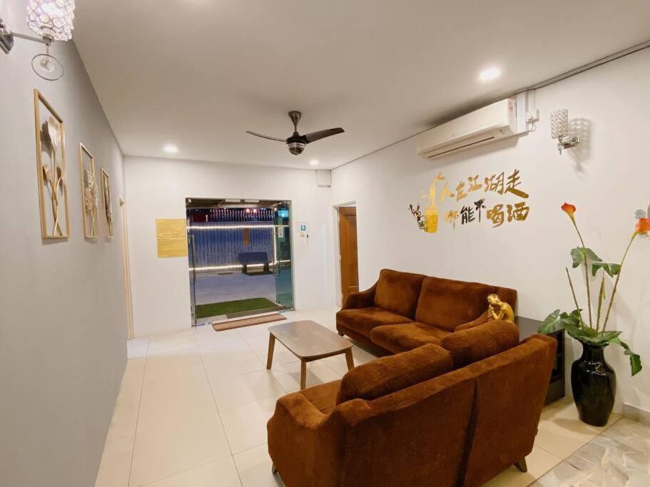 B02 Istimewa Bungalow Homestay In Pandan Holiday home *