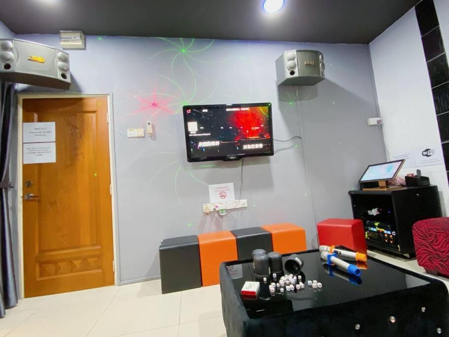 B02 Istimewa Bungalow Homestay In Pandan Holiday home *