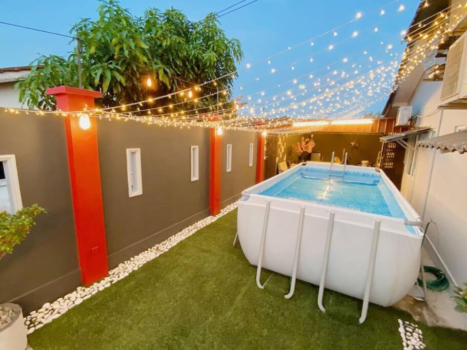 B02 Istimewa Bungalow Homestay In Pandan * Johor Bahru